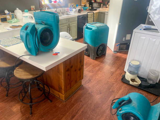 Best Emergency water damage restoration  in Clinton, MD